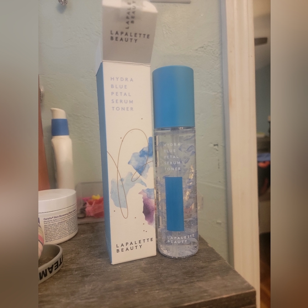Hydra Blue Petal Serum Toner